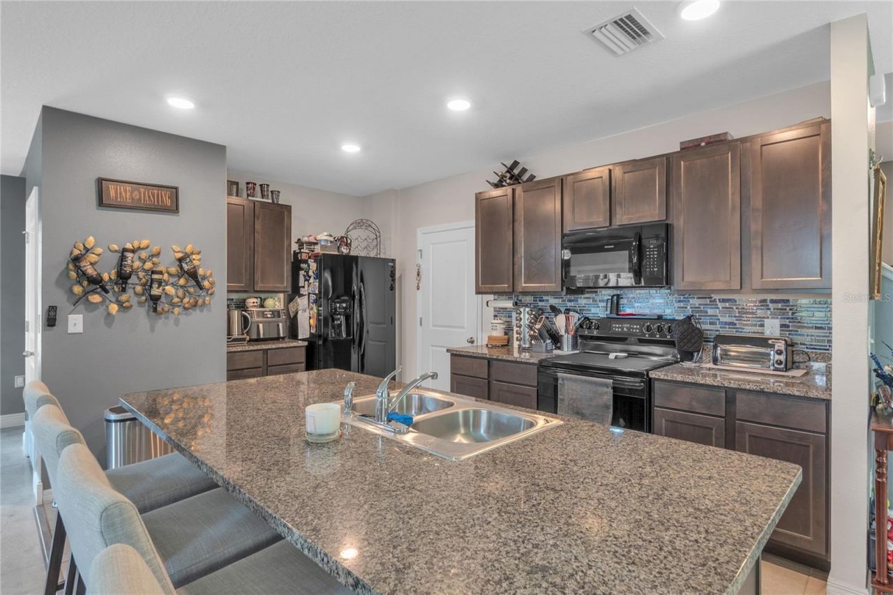 5330 San Palermo Drive, Bradenton, FL 34208 Photo