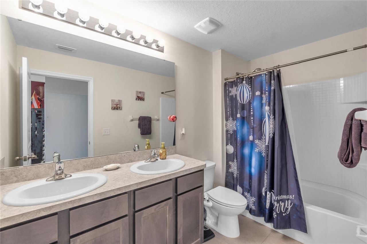 5330 San Palermo Drive, Bradenton, FL 34208 Photo