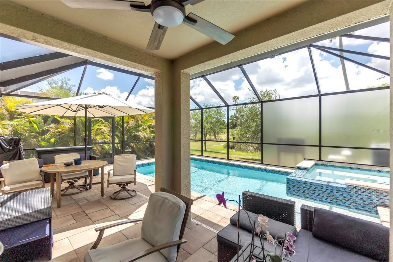 5330 San Palermo Drive, Bradenton, FL 34208 Photo