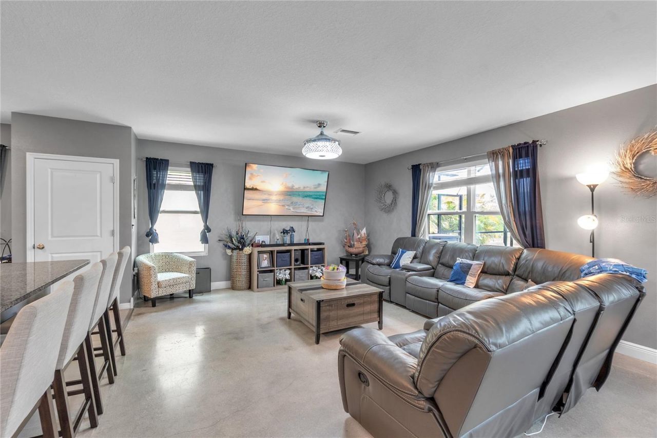 5330 San Palermo Drive, Bradenton, FL 34208 Photo