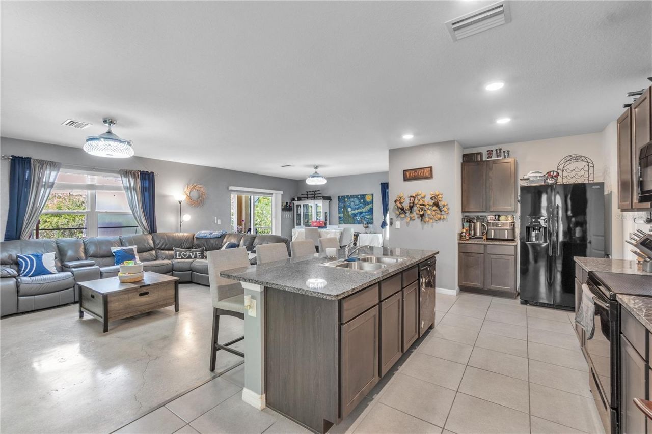 5330 San Palermo Drive, Bradenton, FL 34208 Photo