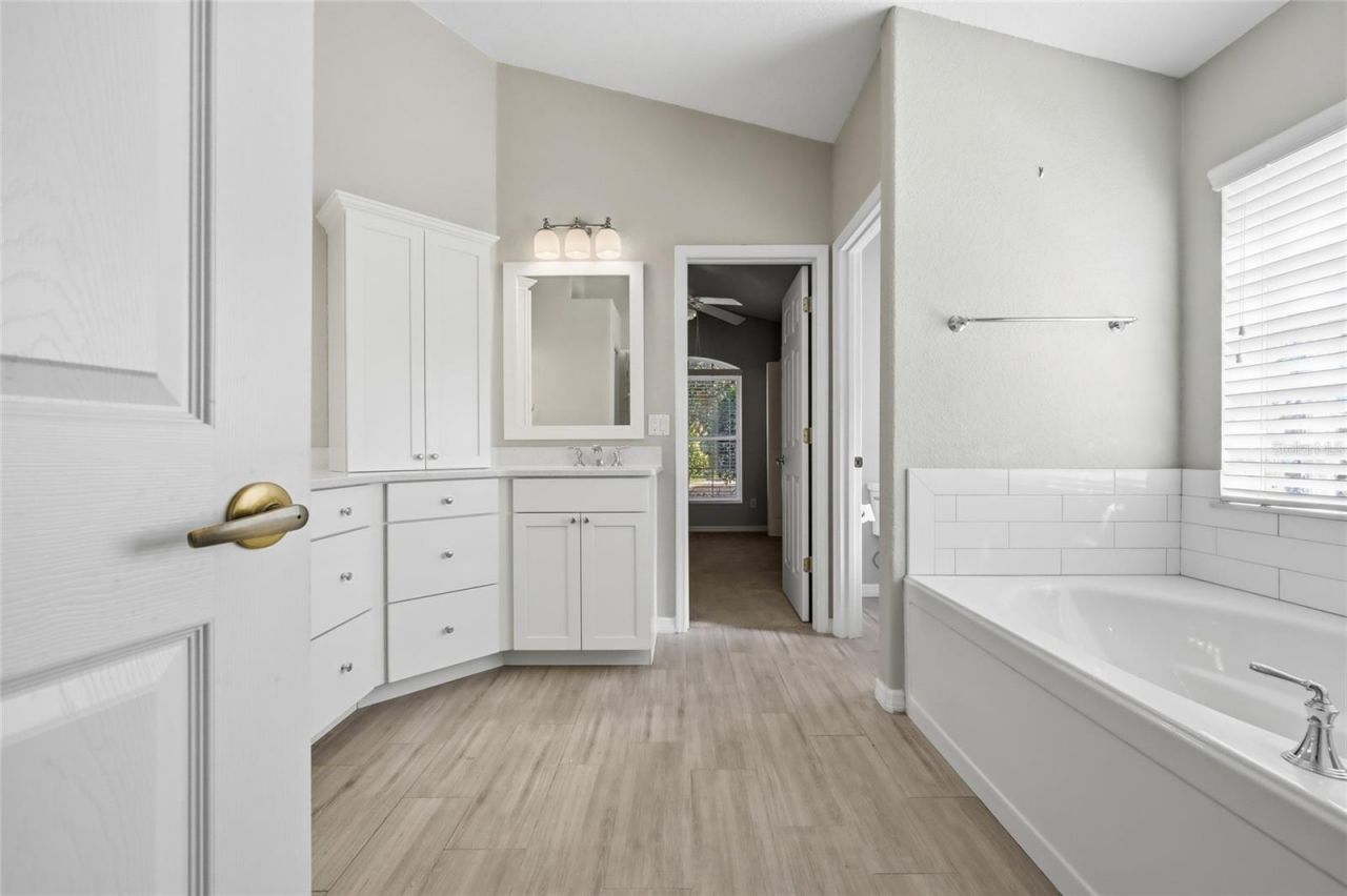 6645 Franconia Drive, Belle Isle, FL 32812 Photo