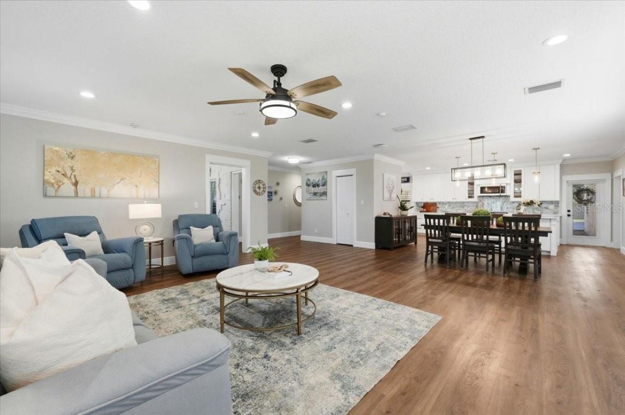 12434 Lakeshore Drive, Clermont, FL 34711 Photo