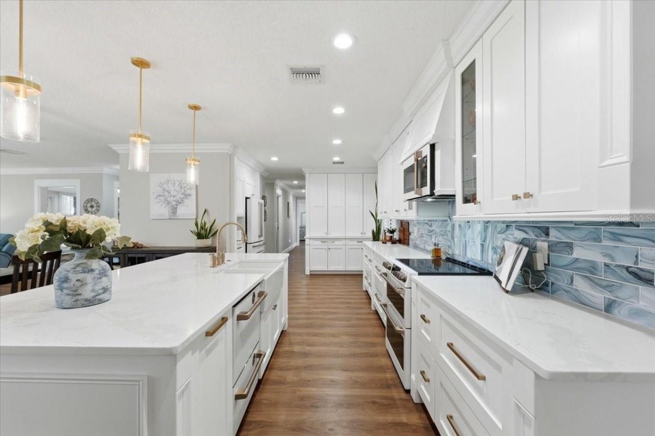 12434 Lakeshore Drive, Clermont, FL 34711 Photo