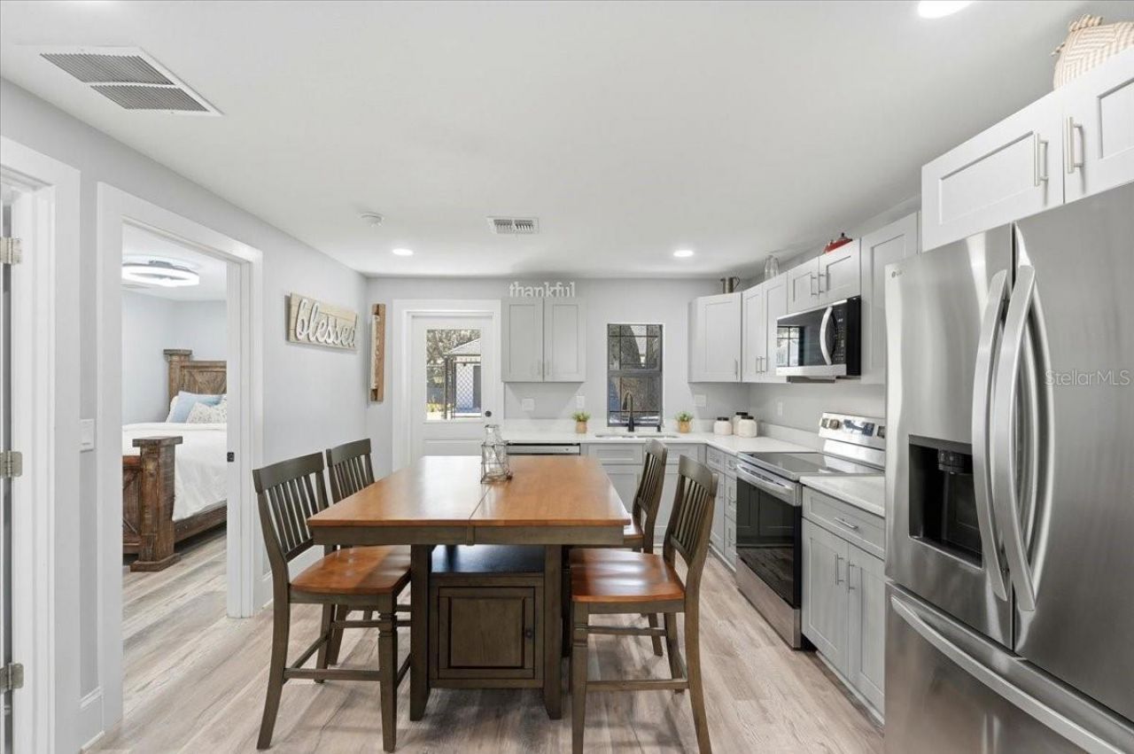 12434 Lakeshore Drive, Clermont, FL 34711 Photo