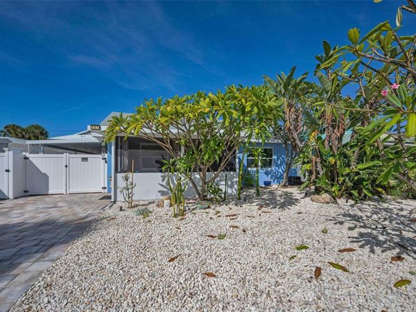 557 77TH AVENUE, ST PETE BEACH, FL 33706