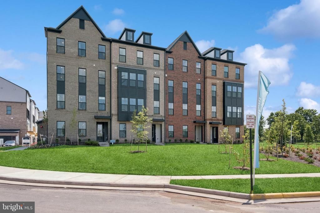 14911 Deco Circle, Unit LOT 94, Chantilly, VA 20151 Main Photo