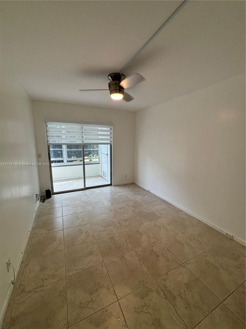 251 SW 132nd Way, Unit 306H, Pembroke Pines, FL 33027 Photo