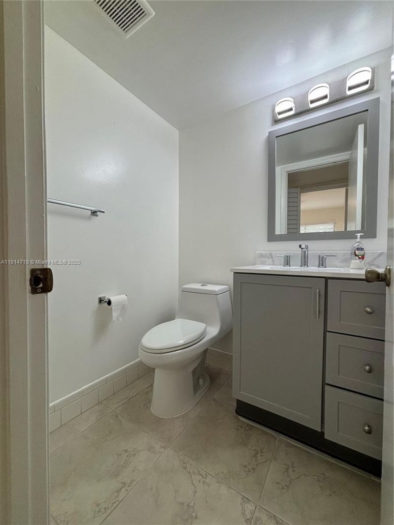 251 SW 132nd Way, Unit 306H, Pembroke Pines, FL 33027 Photo