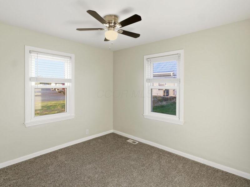 267 W High Street, London, OH 43140 Photo 10