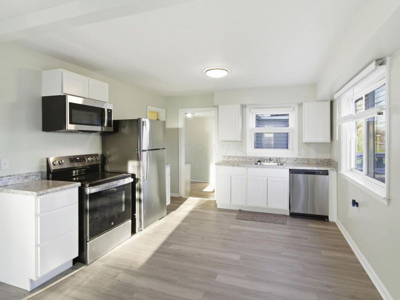 267 W High Street, London, OH 43140 Photo 4