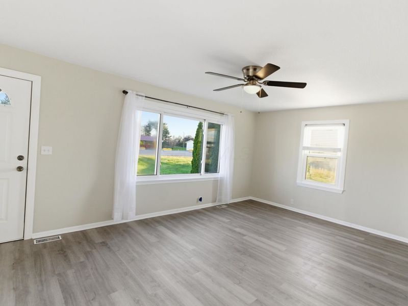 267 W High Street, London, OH 43140 Photo 8