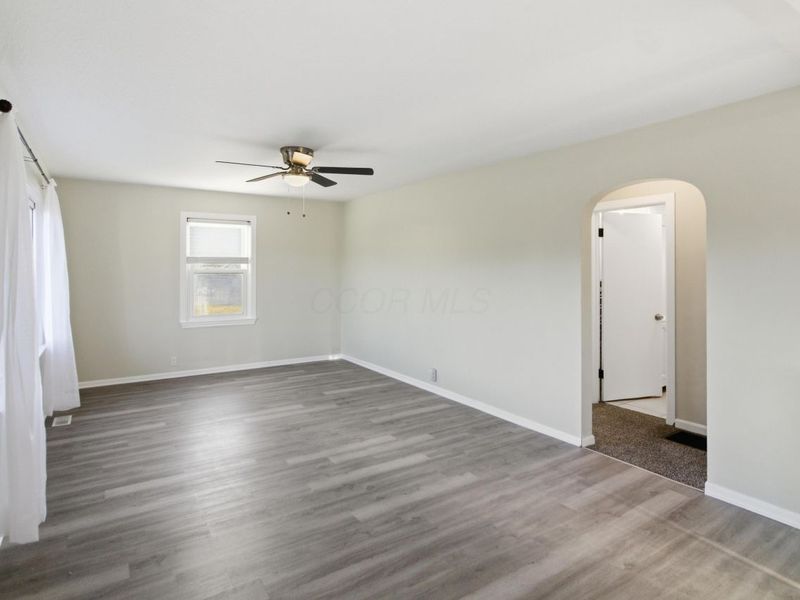 267 W High Street, London, OH 43140 Photo 9