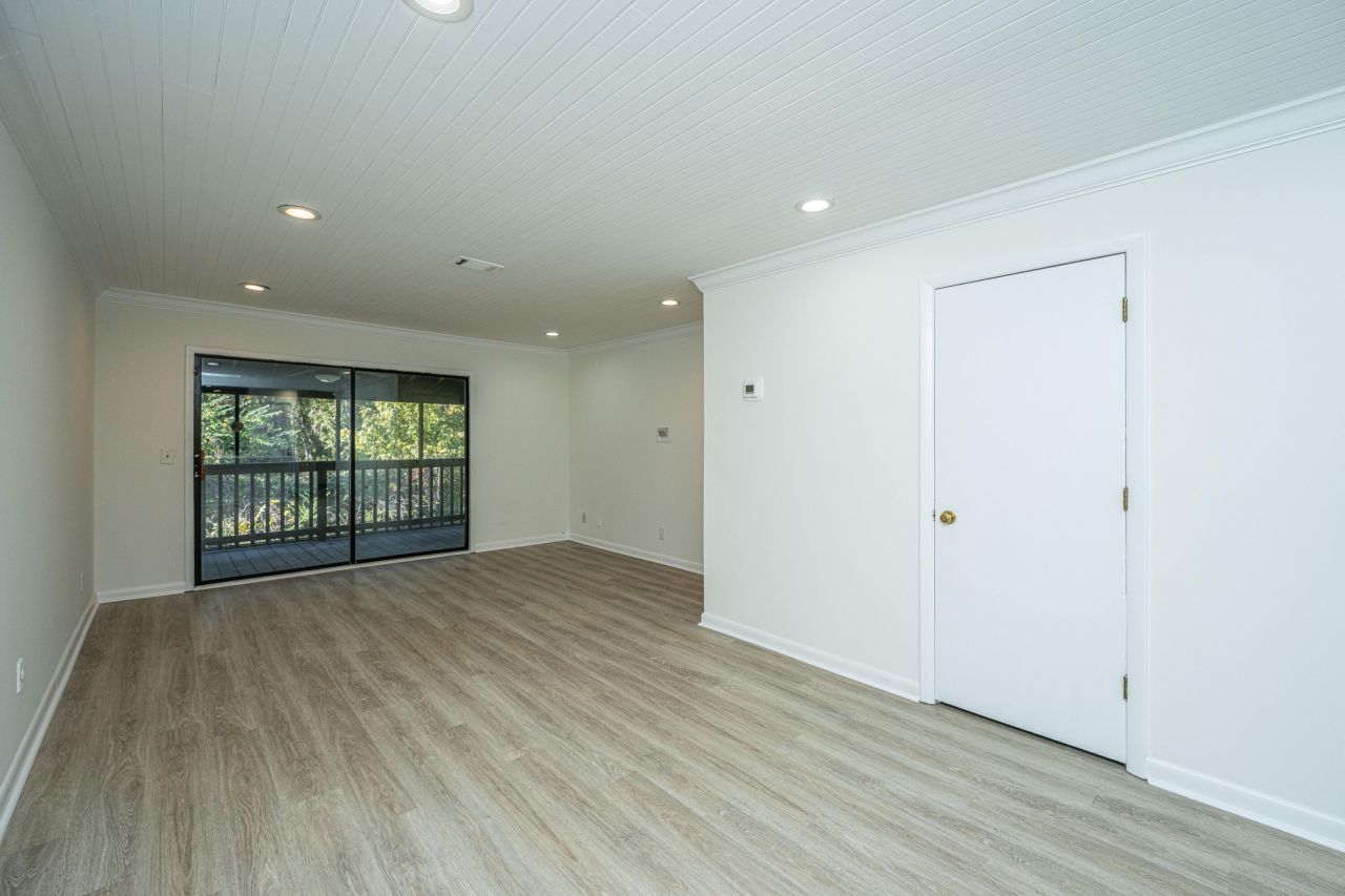 1530 Fort Johnson Road Photo 14