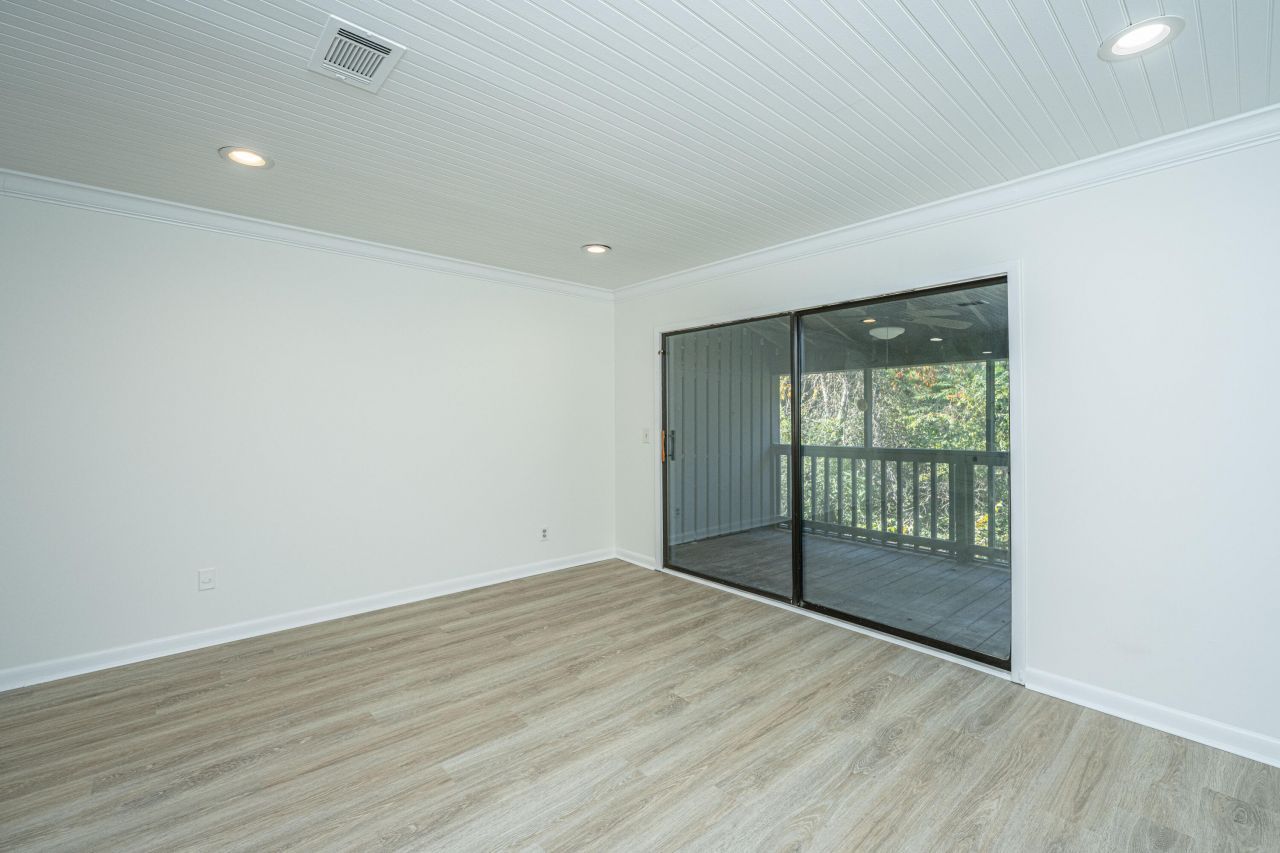 1530 Fort Johnson Road Photo 16