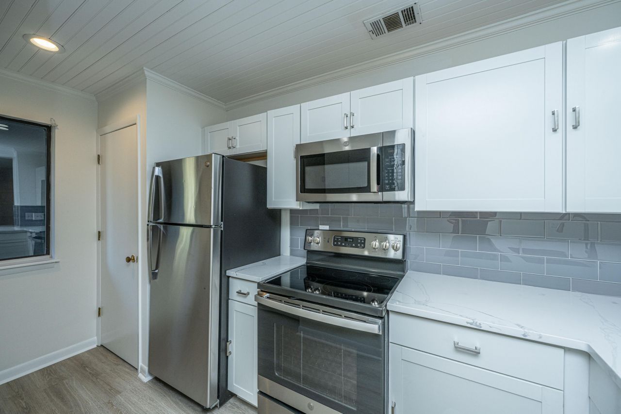 1530 Fort Johnson Road Photo 7