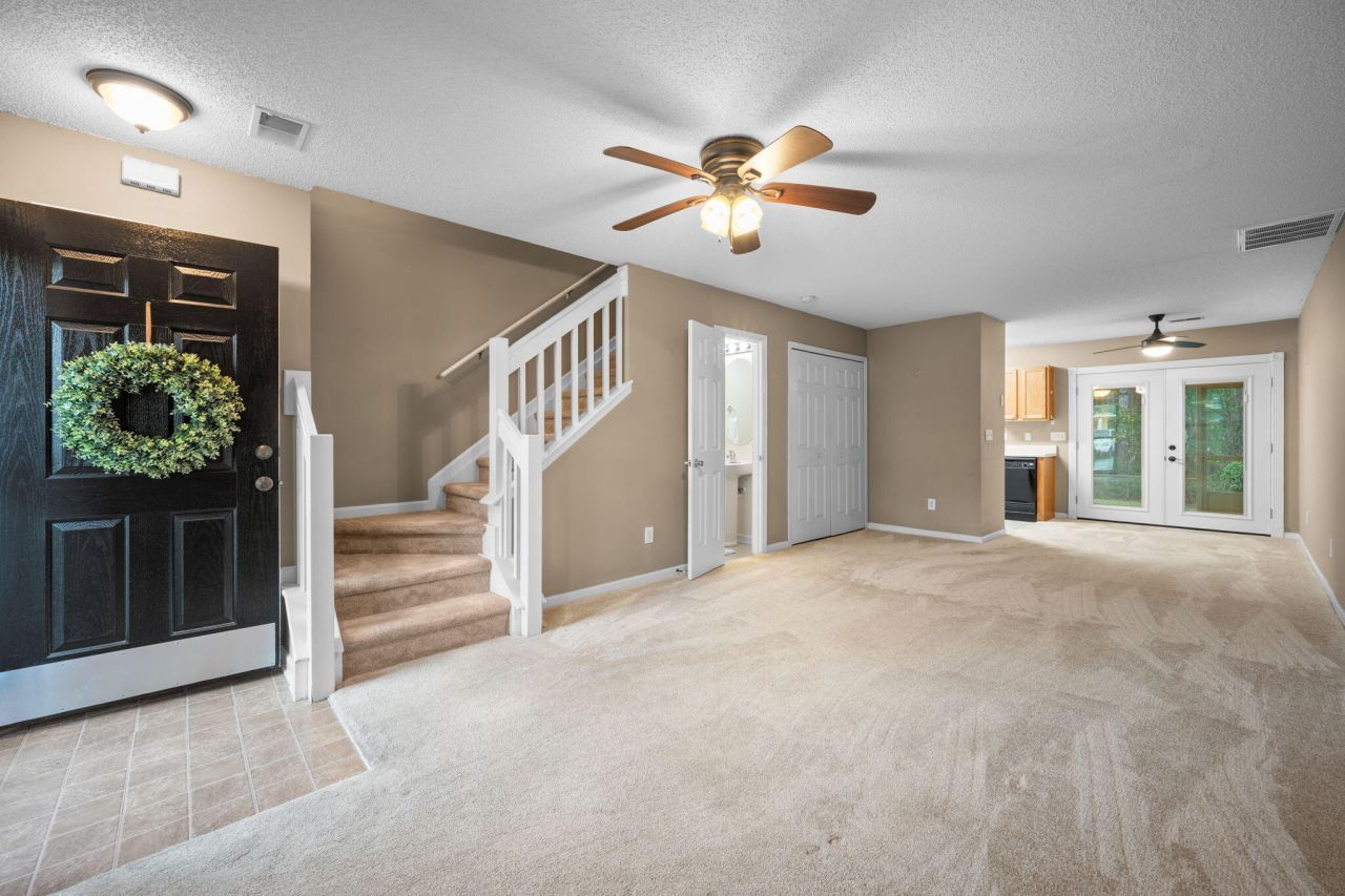 401 Elm Hall Circle Photo 4