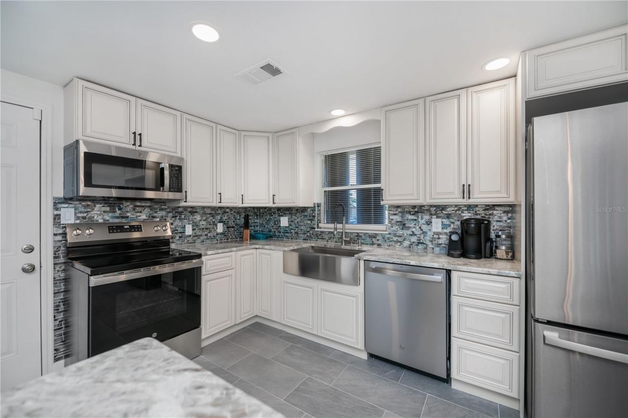 2820 Marlin Place, Punta Gorda, FL 33950 Photo