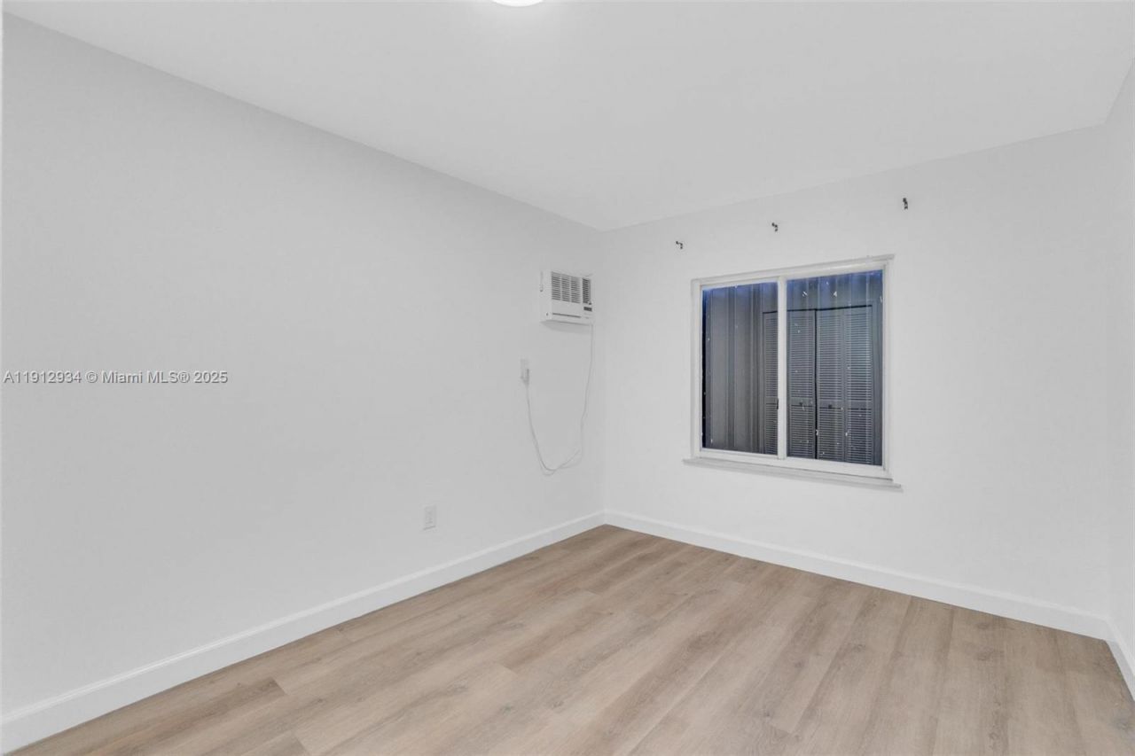 342 W 37th St, Hialeah, FL 33012 Photo