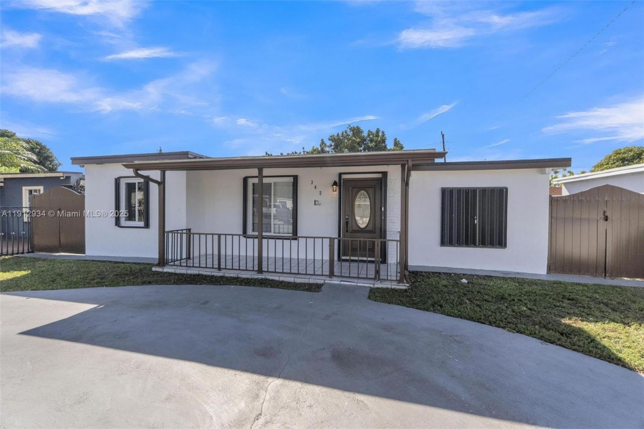342 W 37th St, Hialeah, FL 33012 Photo