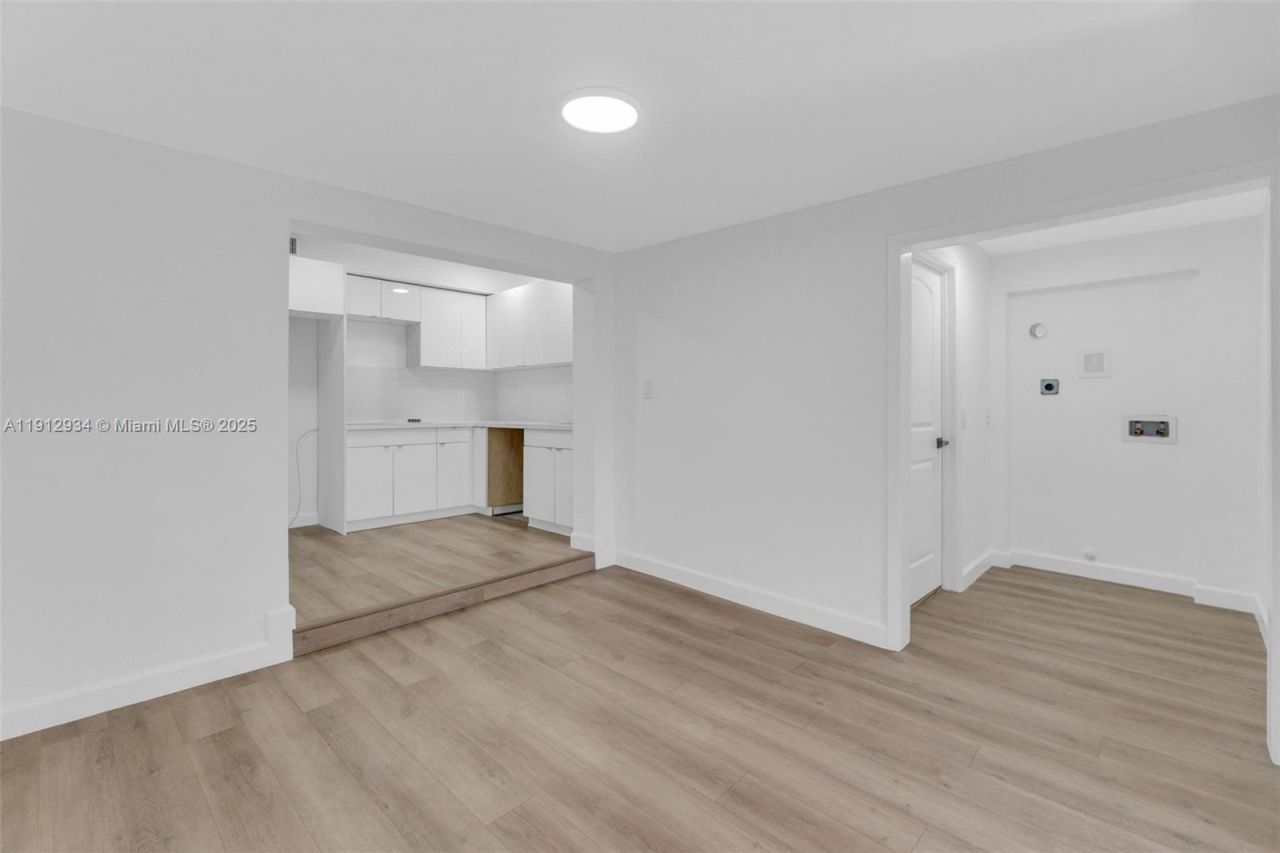 342 W 37th St, Hialeah, FL 33012 Photo