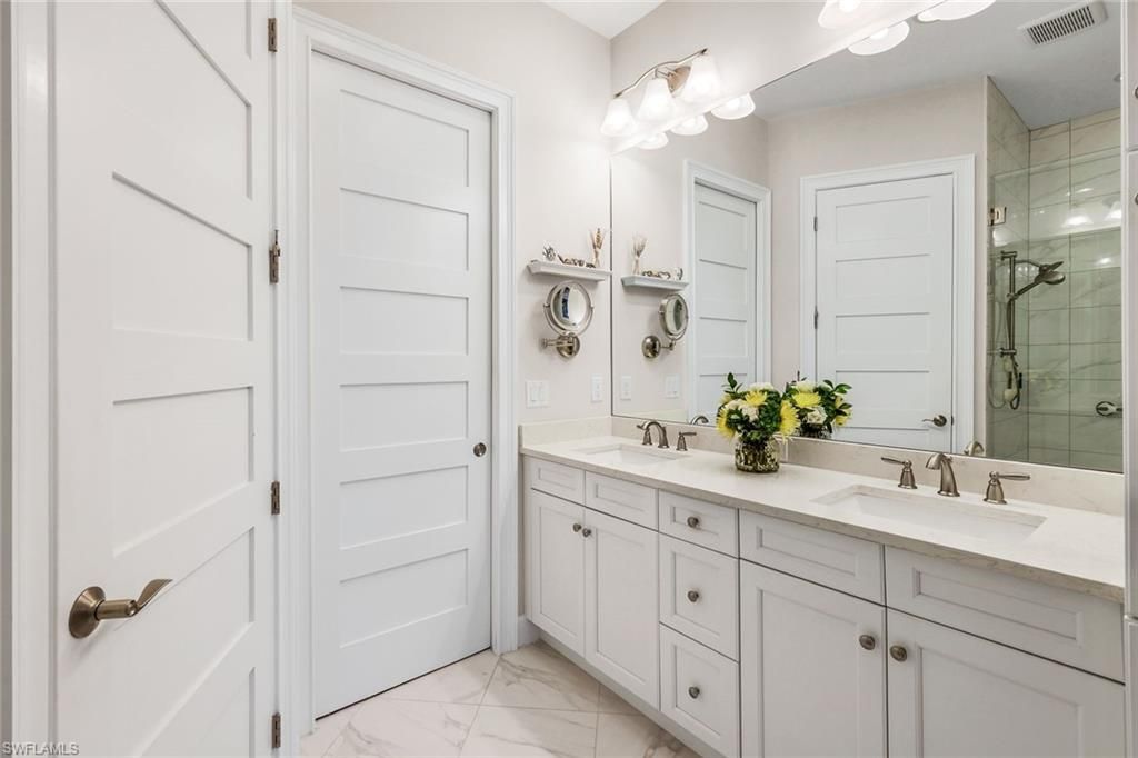 5802 Haiti Dr, Naples, FL 34113 Photo