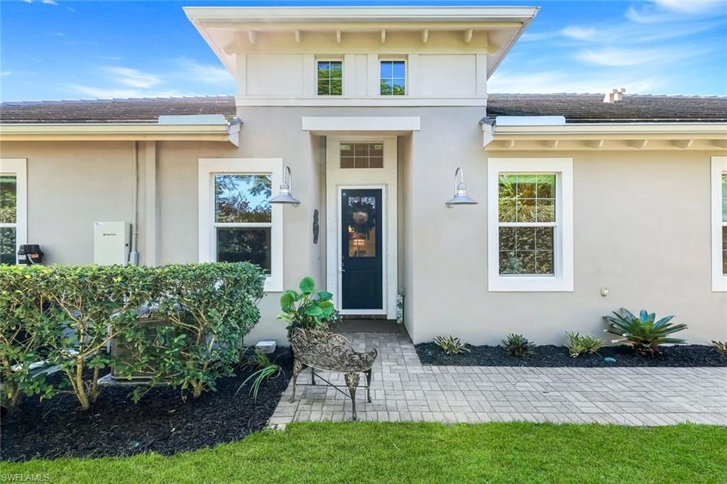 5802 Haiti Dr, Naples, FL 34113 Photo