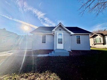 714 S Elm Street, Lamberton, MN 56152