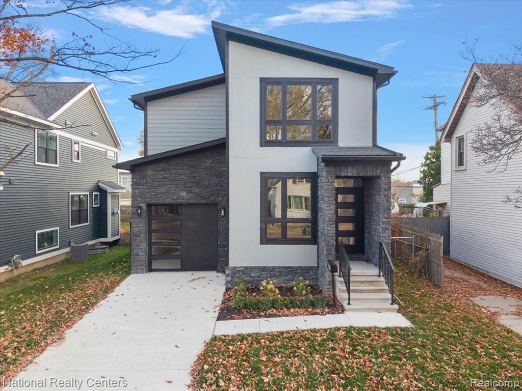 1032 E Breckenridge Street, Ferndale, MI 48220 Main Photo
