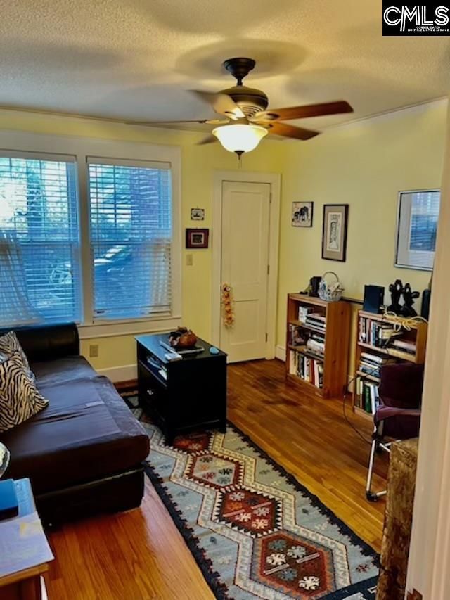 922 Suber Street  Photo 5