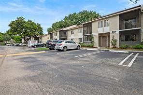 504 Gardens Drive, Unit 203, Pompano Beach, FL 33069 Photo