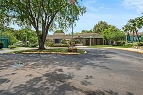 504 Gardens Drive, Unit 203, Pompano Beach, FL 33069 Photo