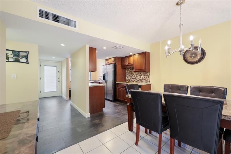 2901 NW 48th Avenue, Unit 355, Lauderdale Lakes, FL 33313 Photo