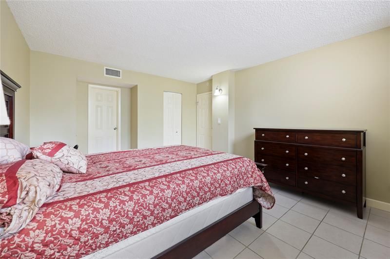 2901 NW 48th Avenue, Unit 355, Lauderdale Lakes, FL 33313 Photo