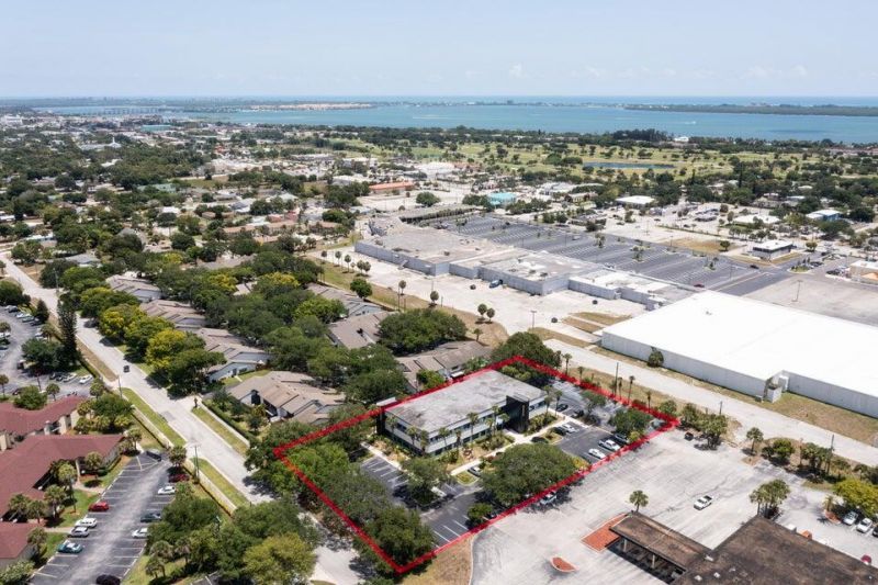 2222 Colonial Road, Unit 200, Fort Pierce, FL 34950 Photo