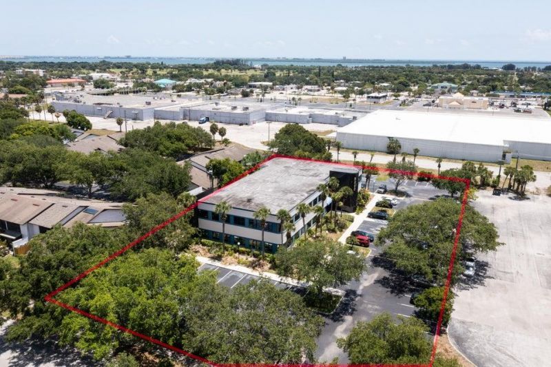2222 Colonial Road, Unit 200, Fort Pierce, FL 34950 Photo
