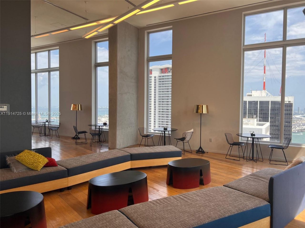 151 SE 1st St, Unit 810, Miami, FL 33131 Photo