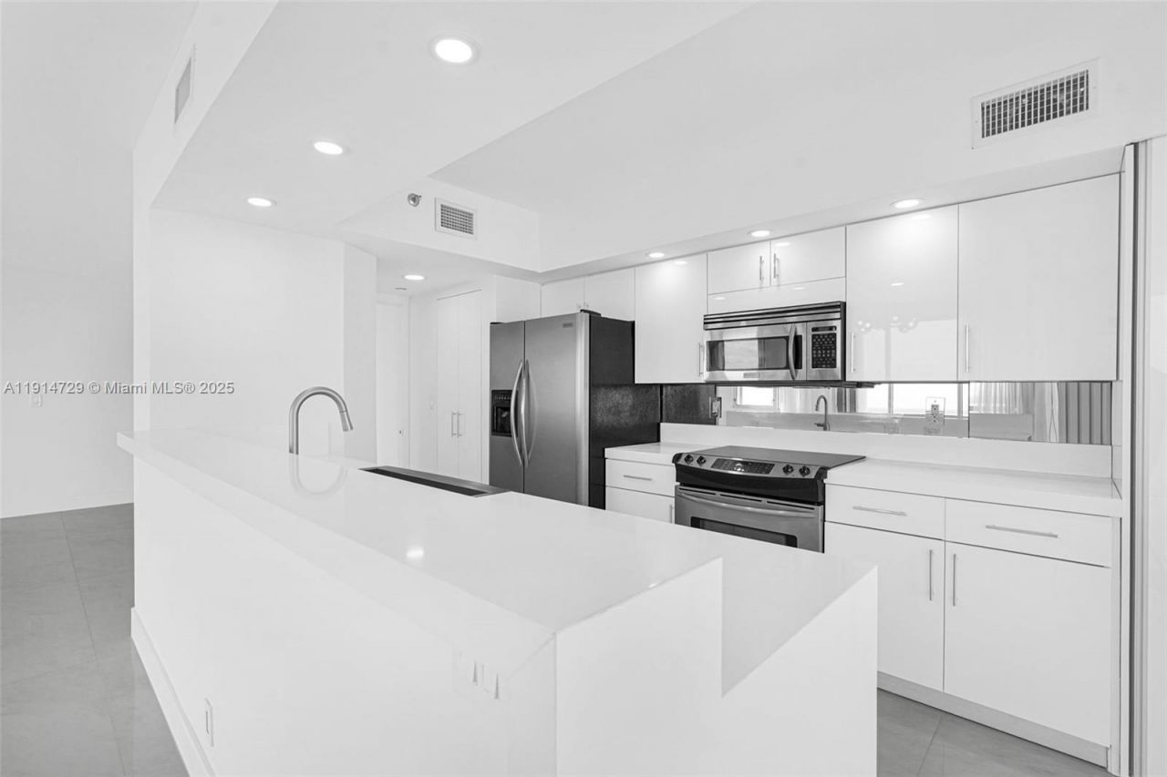 16485 Collins Ave, Unit 1236, Sunny Isles Beach, FL 33160 Photo