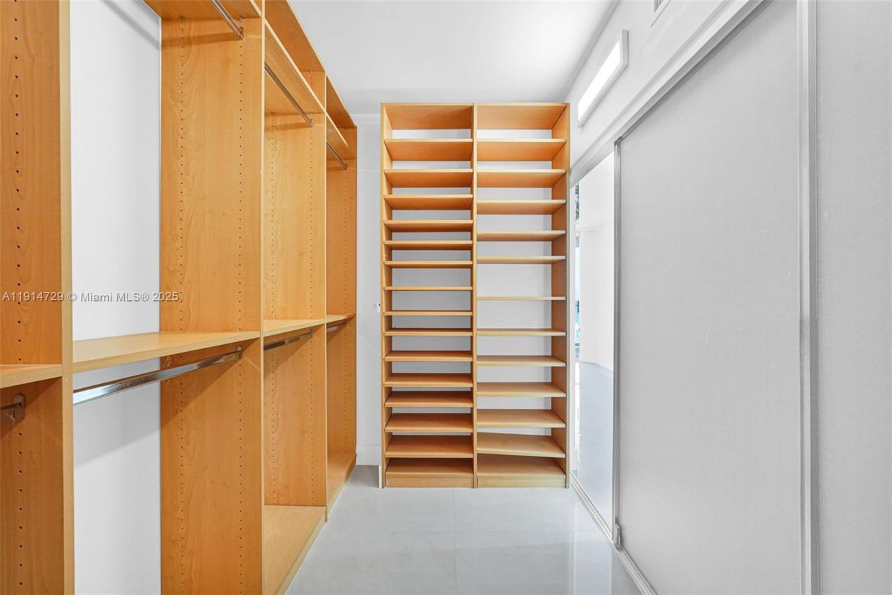 16485 Collins Ave, Unit 1236, Sunny Isles Beach, FL 33160 Photo