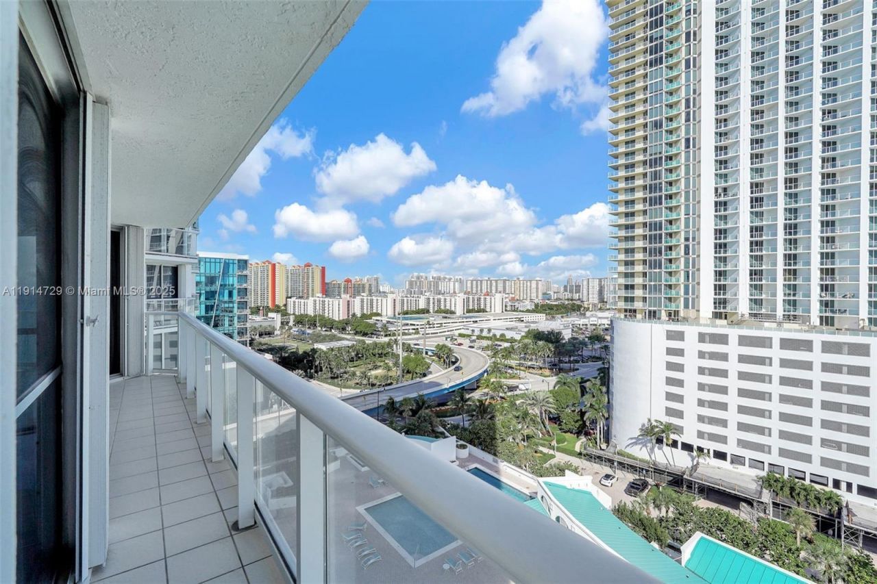 16485 Collins Ave, Unit 1236, Sunny Isles Beach, FL 33160 Photo
