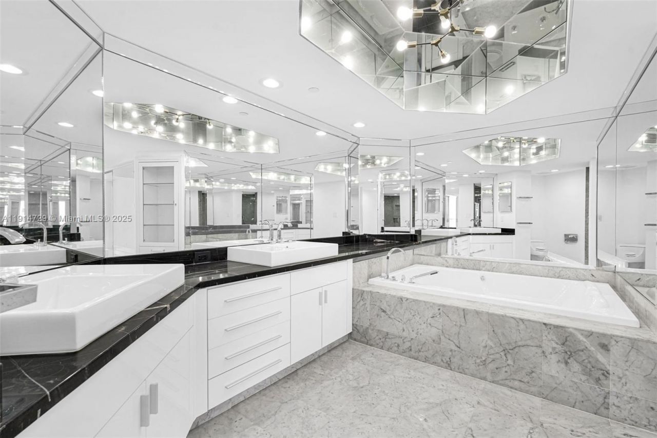 16485 Collins Ave, Unit 1236, Sunny Isles Beach, FL 33160 Photo