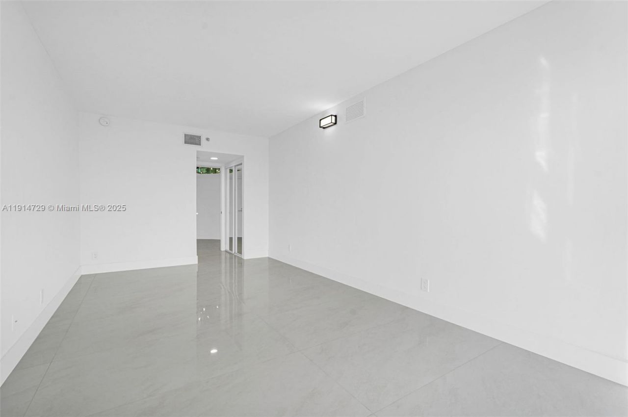 16485 Collins Ave, Unit 1236, Sunny Isles Beach, FL 33160 Photo