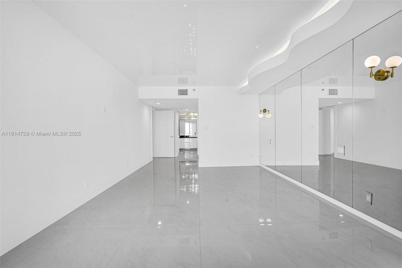 16485 Collins Ave, Unit 1236, Sunny Isles Beach, FL 33160 Photo