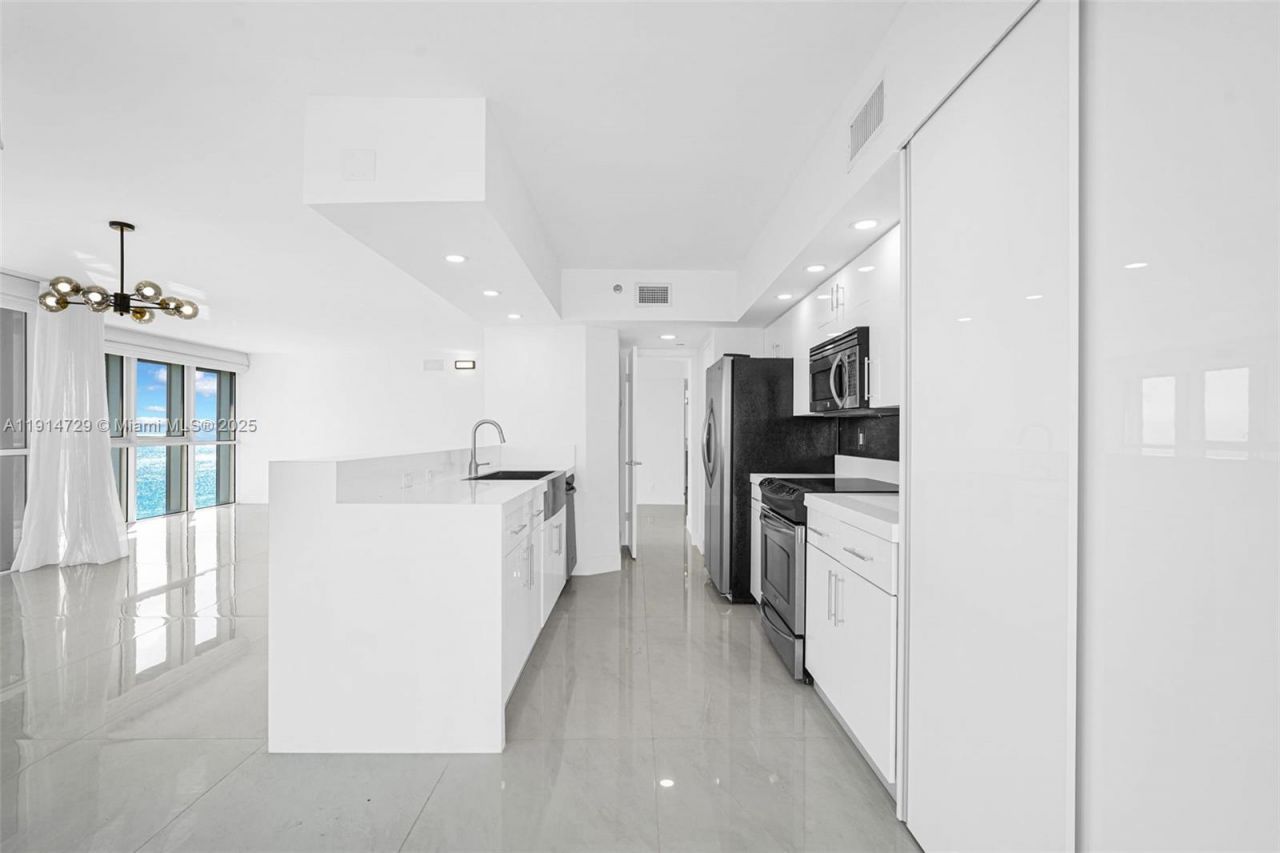 16485 Collins Ave, Unit 1236, Sunny Isles Beach, FL 33160 Photo