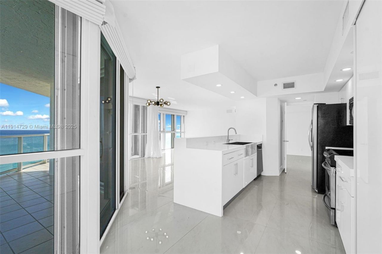 16485 Collins Ave, Unit 1236, Sunny Isles Beach, FL 33160 Photo