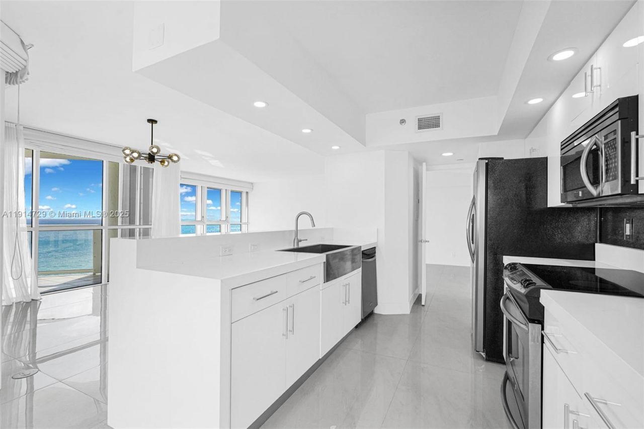 16485 Collins Ave, Unit 1236, Sunny Isles Beach, FL 33160 Photo