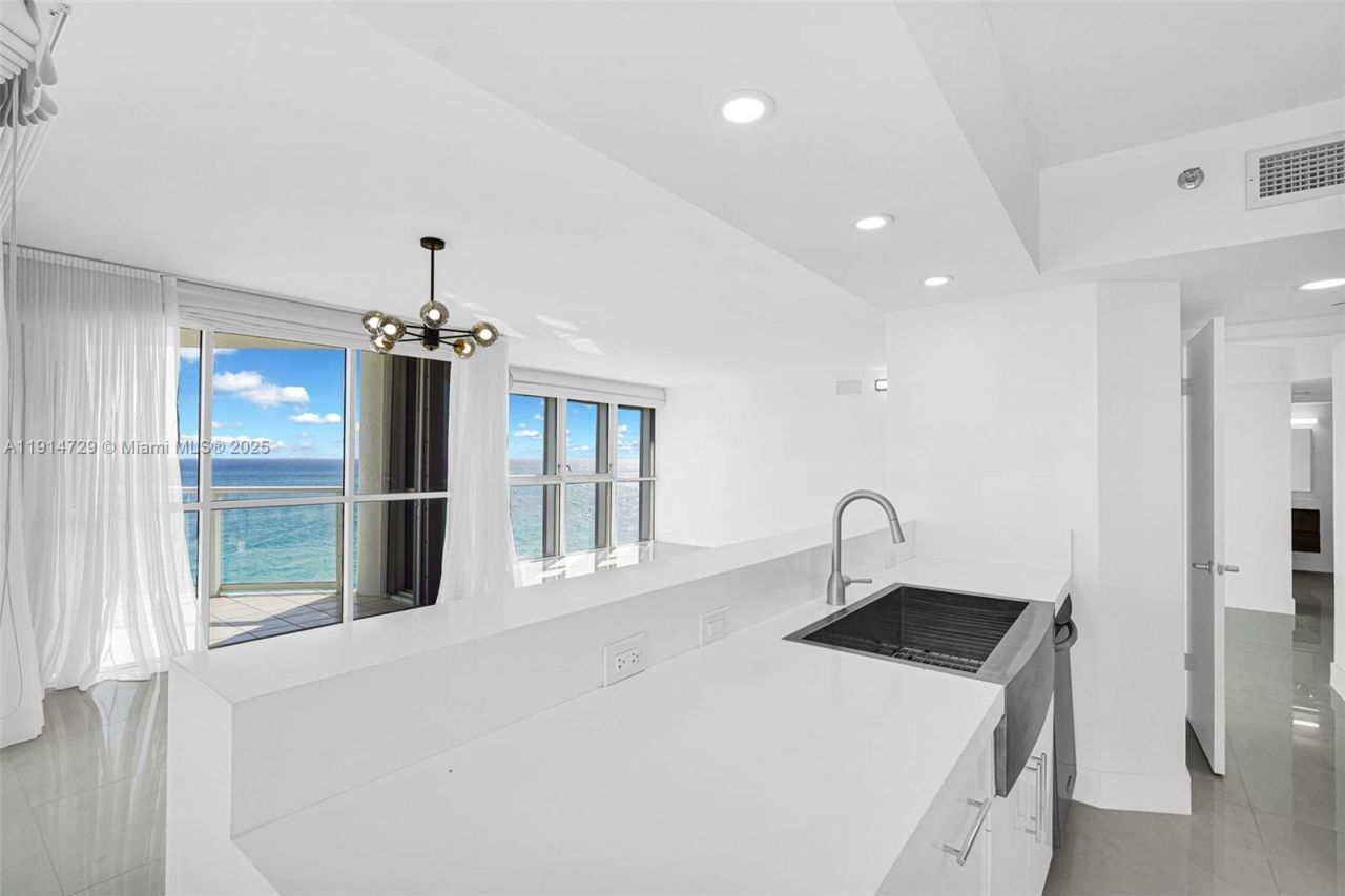 16485 Collins Ave, Unit 1236, Sunny Isles Beach, FL 33160 Photo