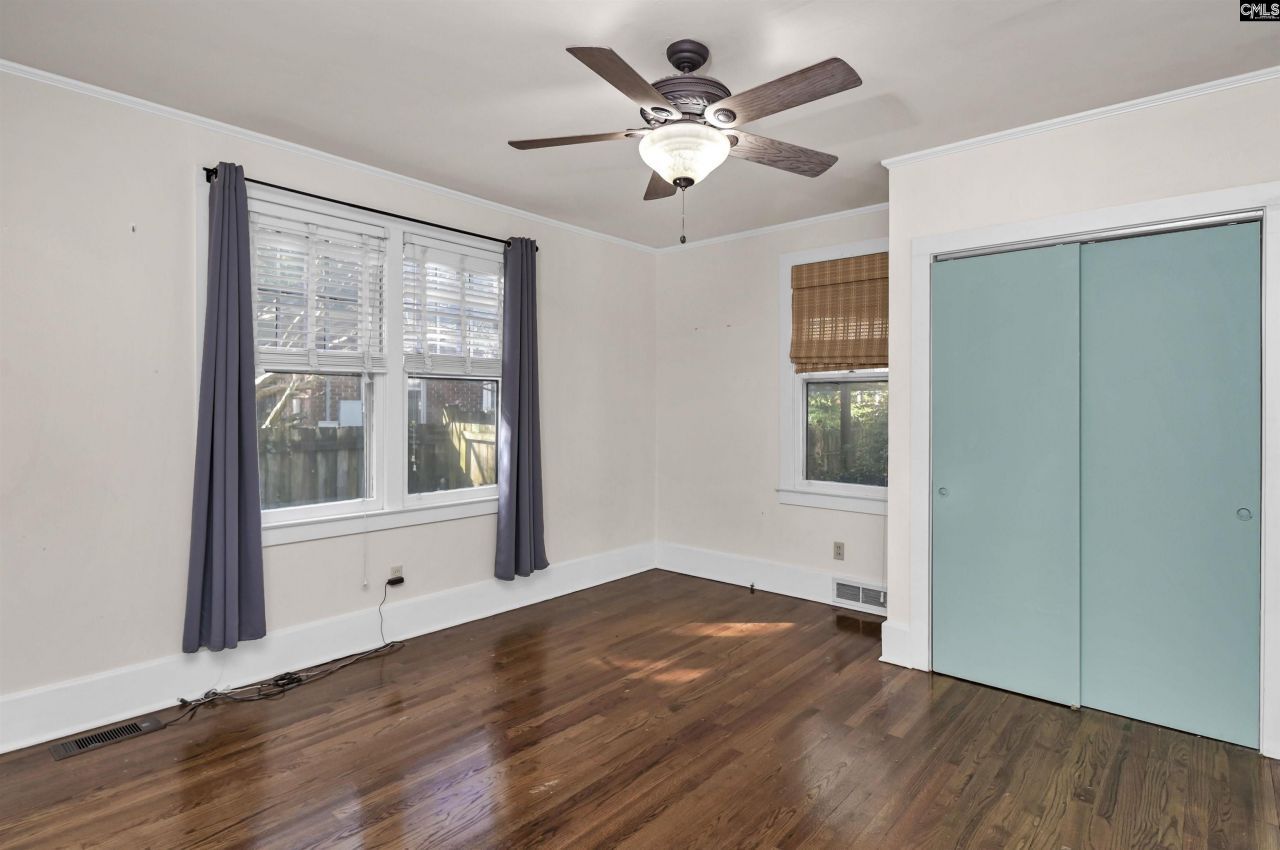 528 Capitol Place  Photo 34