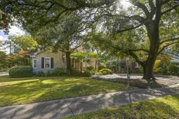 528 Capitol Place  photo 4