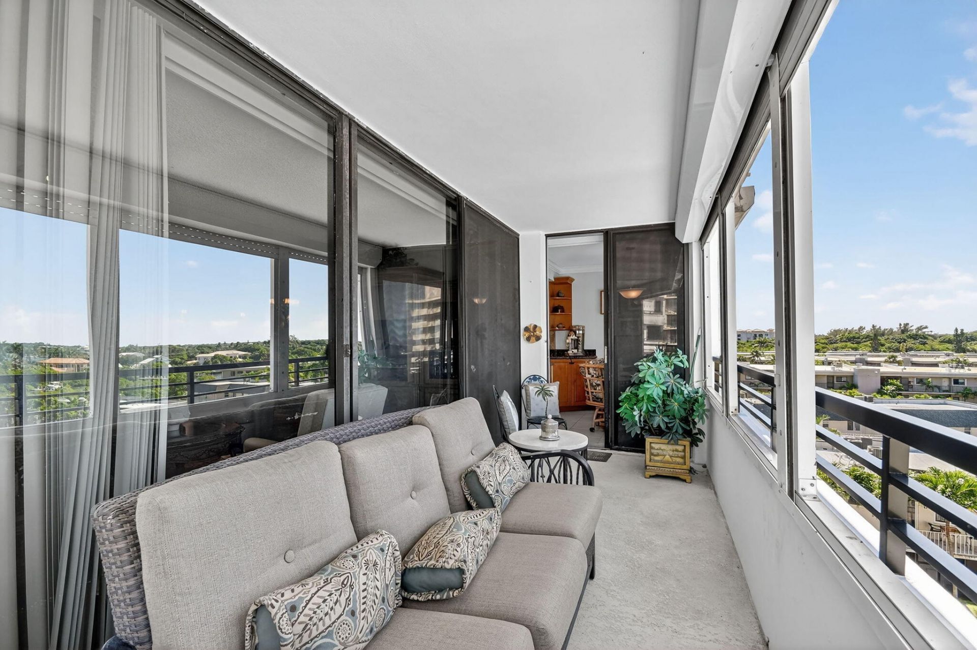 3589 S Ocean Boulevard, Unit 608, South Palm Beach, FL 33480 Photo